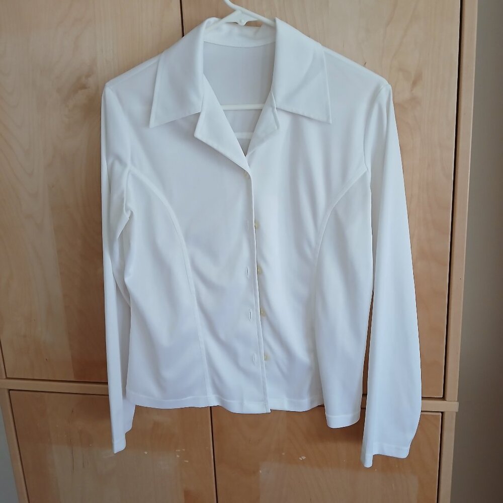 White longue sleeve Blouse size 14 (Large)